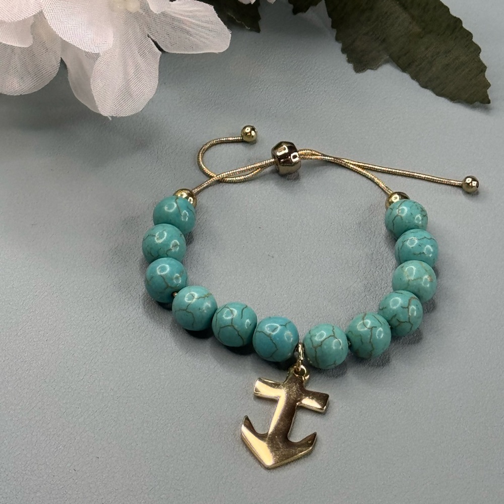 Turquoise Beaded Bracelet with Gold Anchor Charm